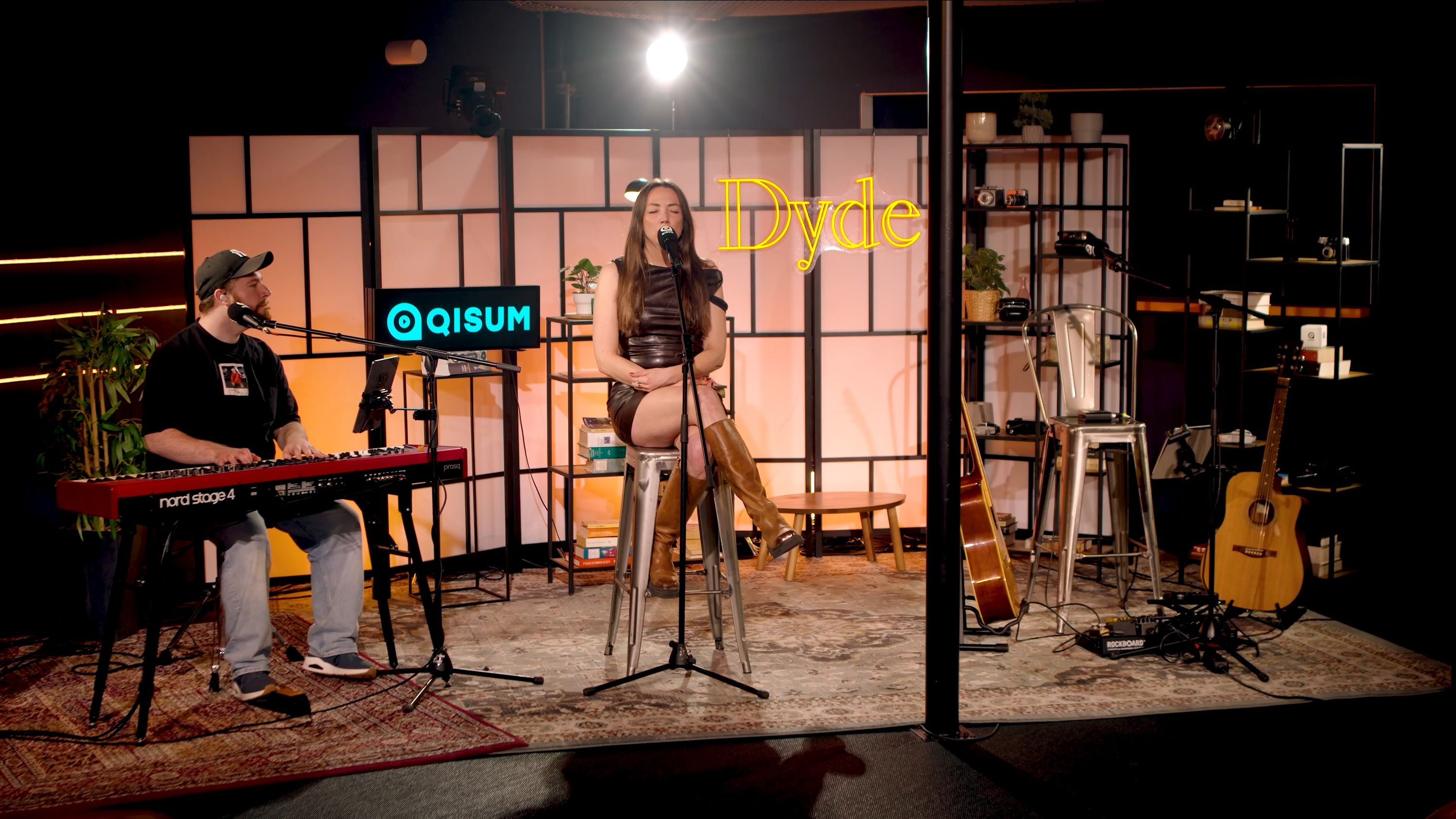 Kan Je Me Zien (Live at Qisum Studio) background
