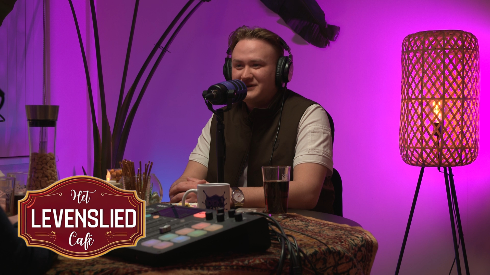 #21 Jesse Prins - Van 'Ik Bel Je Zomaar Even Op' tot nieuwe hit 1%